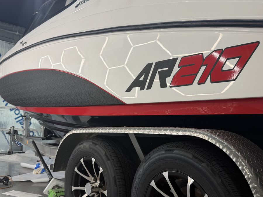 Yamaha AR210 Hex Pattern Boat Wrap — Fly Visuals FL
